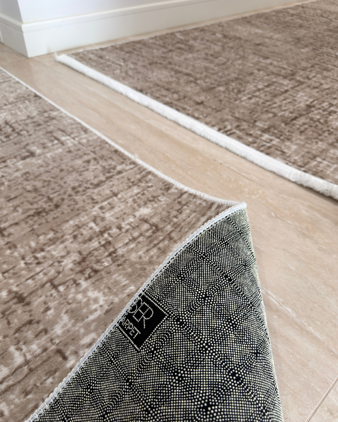 Kaymaz Taban Halı Açık Kahve