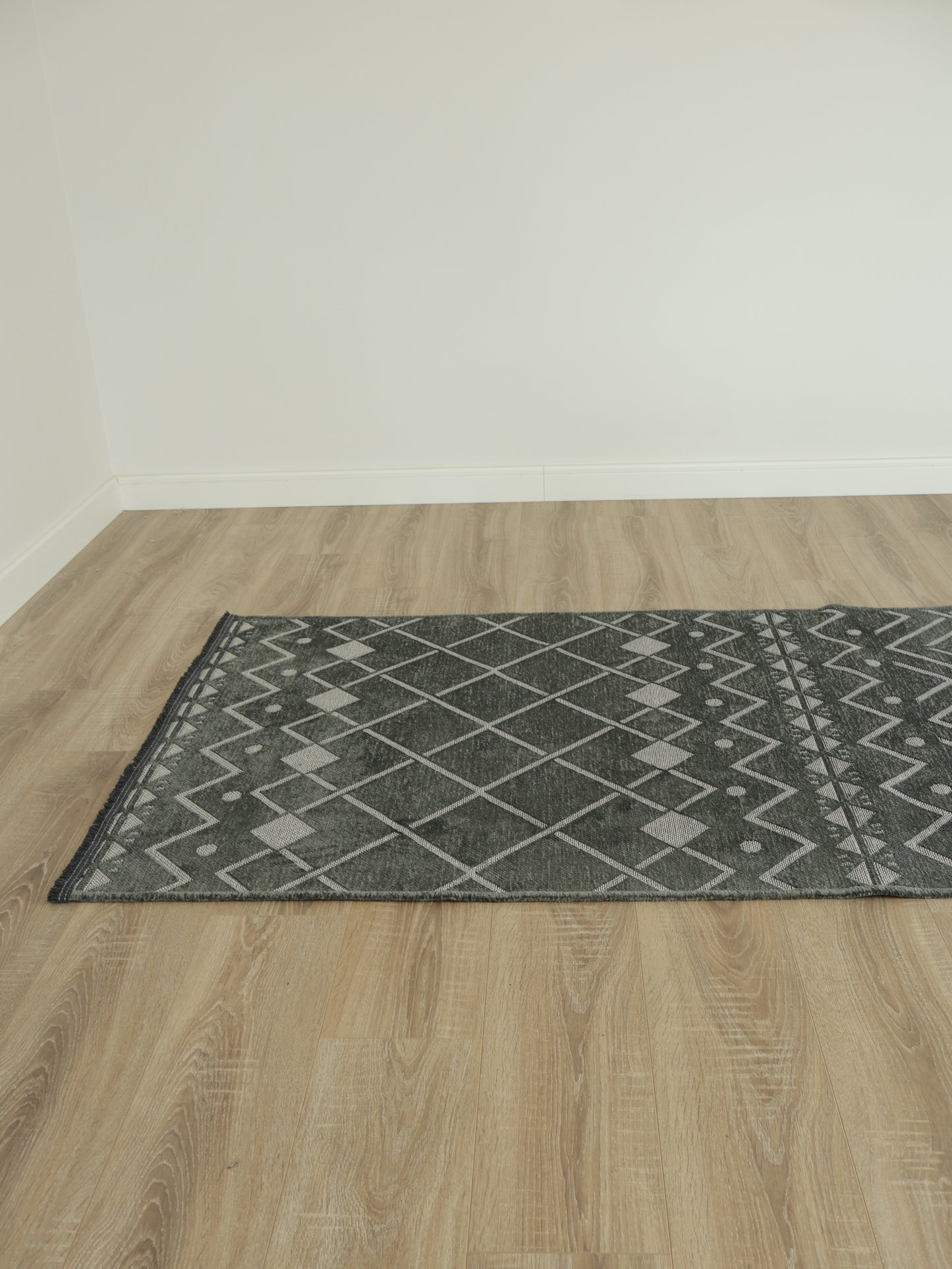 Vals Şönil Halı Antrasit 81